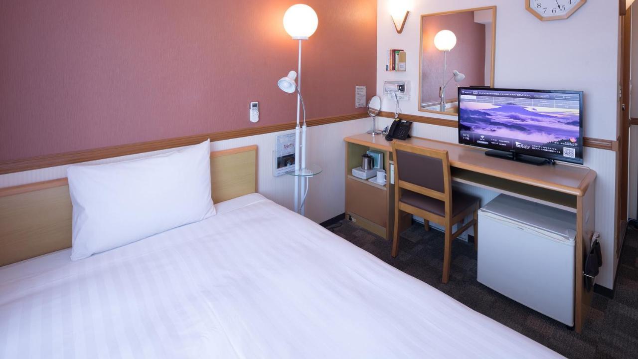 Toyoko Inn Aizuwakamatsu Ekimae Bagian luar foto