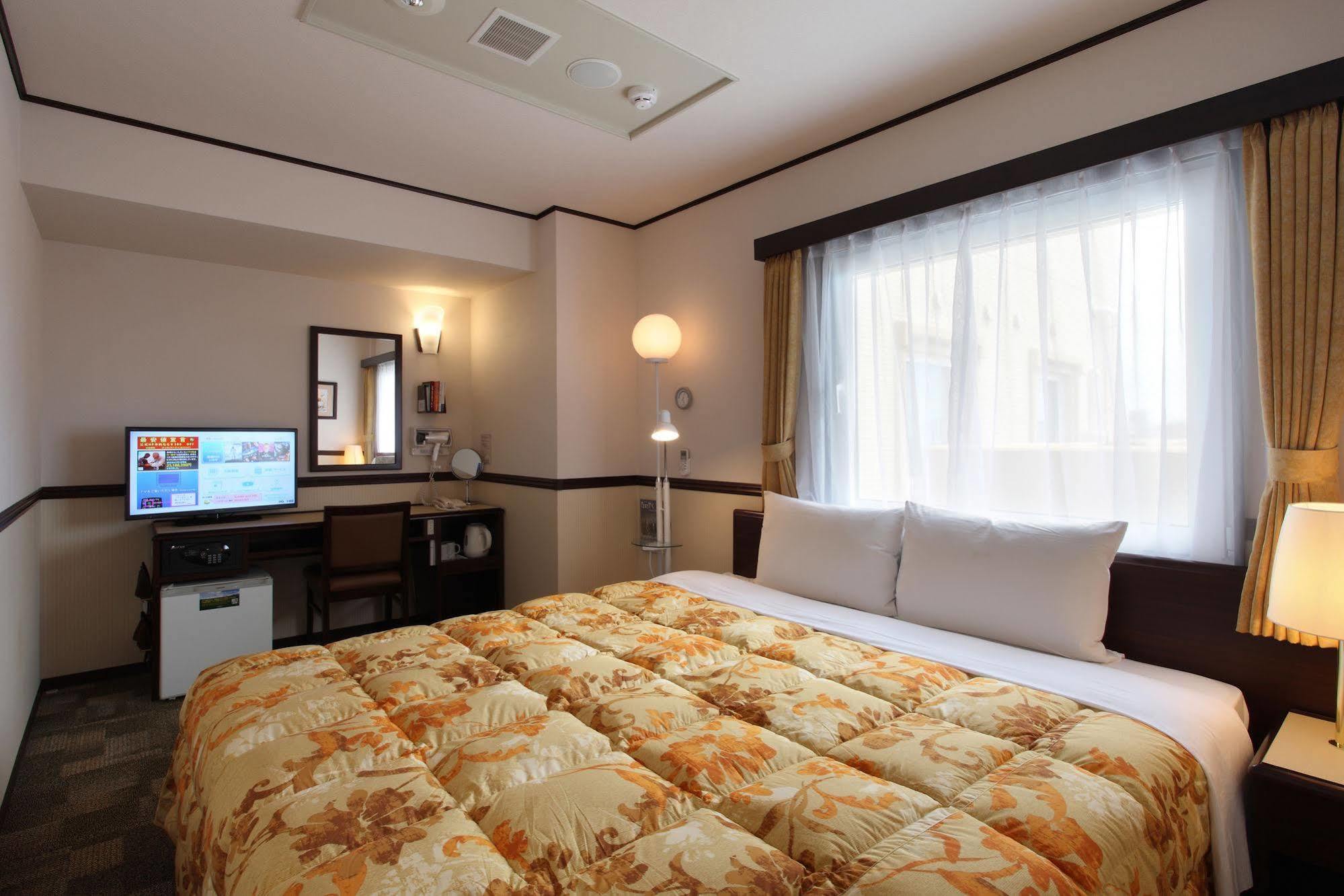 Toyoko Inn Aizuwakamatsu Ekimae Bagian luar foto